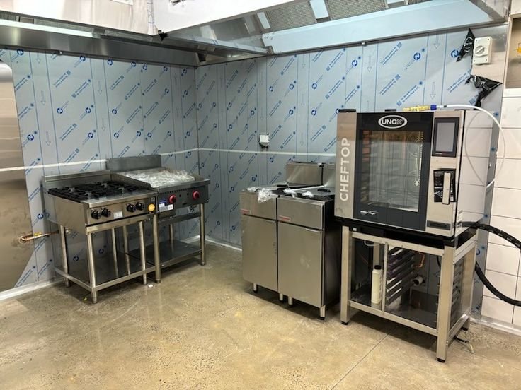 Installation d'équipements de cuisine professionnelle